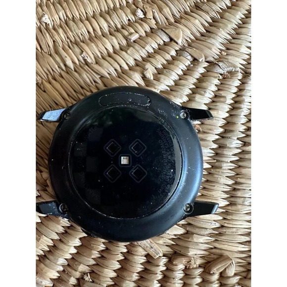 Samsung Galaxy Active watch *damaged - Picture 5 of 7
